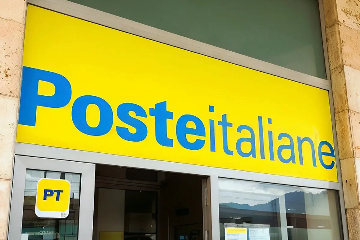 Ufficio postale per richiedere il Bonus Postepay 2024 di Poste Italiane
